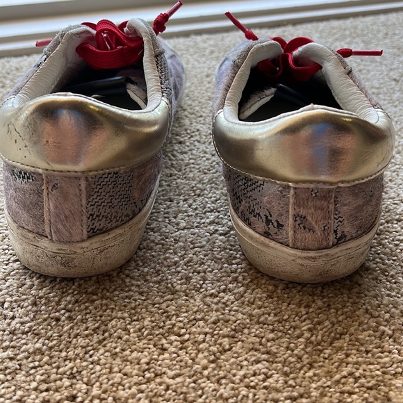 Steve Madden Sneakers - Picture 5 of 5